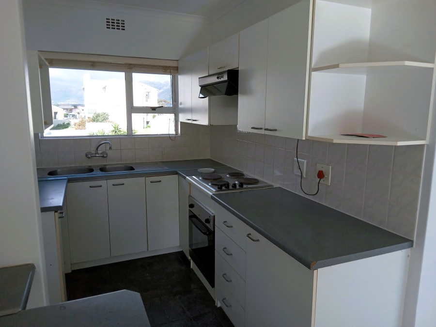 1 Bedroom Property for Sale in Greenways Golf Estate Western Cape